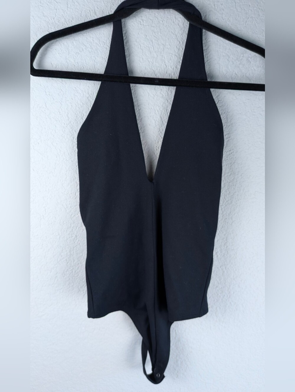Abercrombie & Fitch Soft A&F Bodysuit Halter Deep V Black XS Thong Stretch Basic